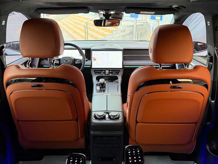 Фото 7 - GAC Trumpchi E9