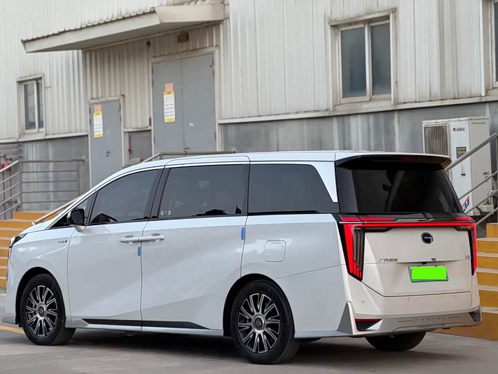 Фото 8 - GAC Trumpchi E9