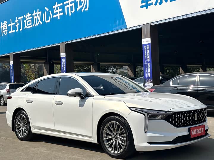 Фото 3 - Bestune B70