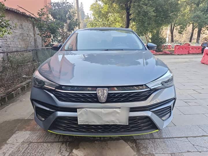 Фото 3 - Roewe i5