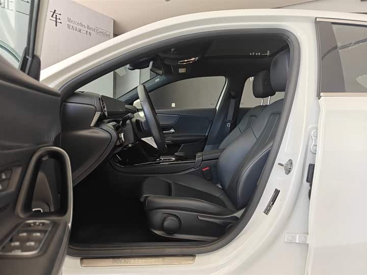 Фото 4 - Mercedes-Benz A-Class