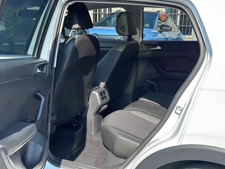 Фото 9 - Volkswagen Tacqua