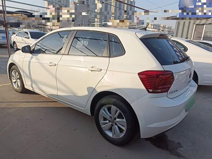 Фото 5 - Volkswagen Polo