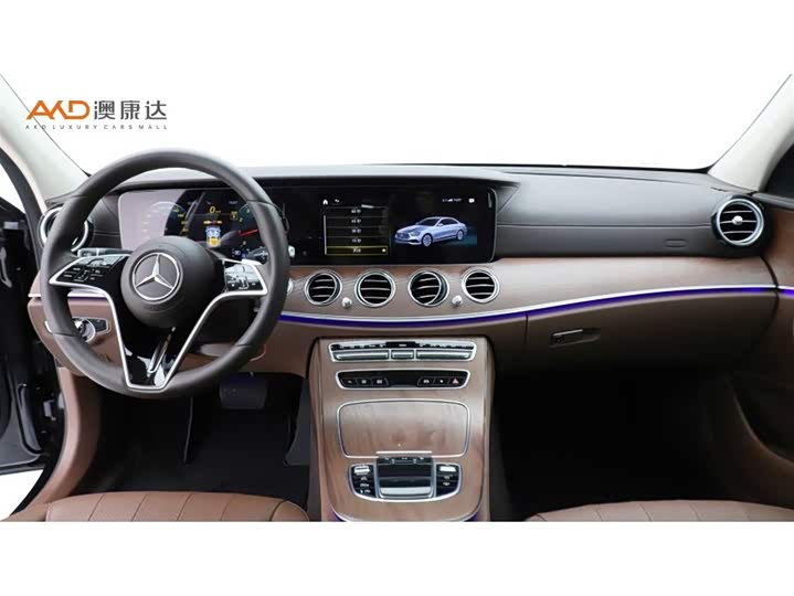 Фото 5 - Mercedes-Benz E-Class