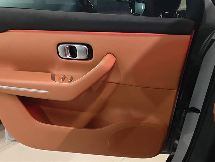 Фото 7 - Leapmotor C10