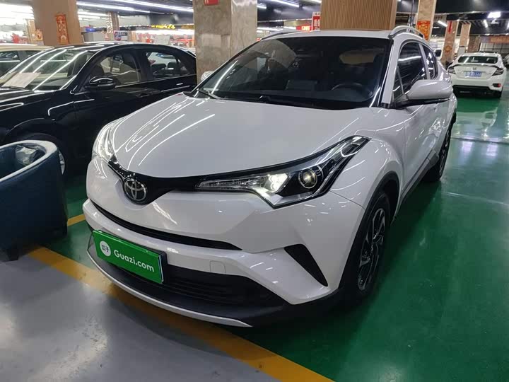 Фото 1 - Toyota Izoa