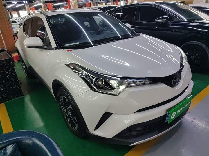 Фото 4 - Toyota Izoa