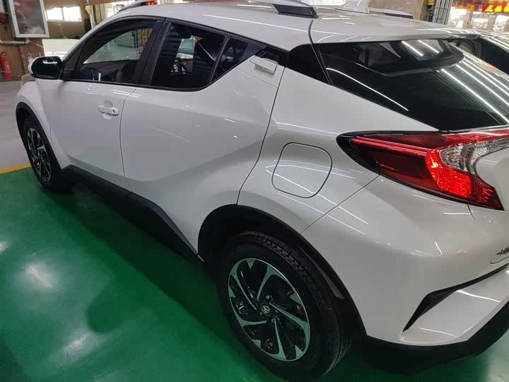 Фото 5 - Toyota Izoa