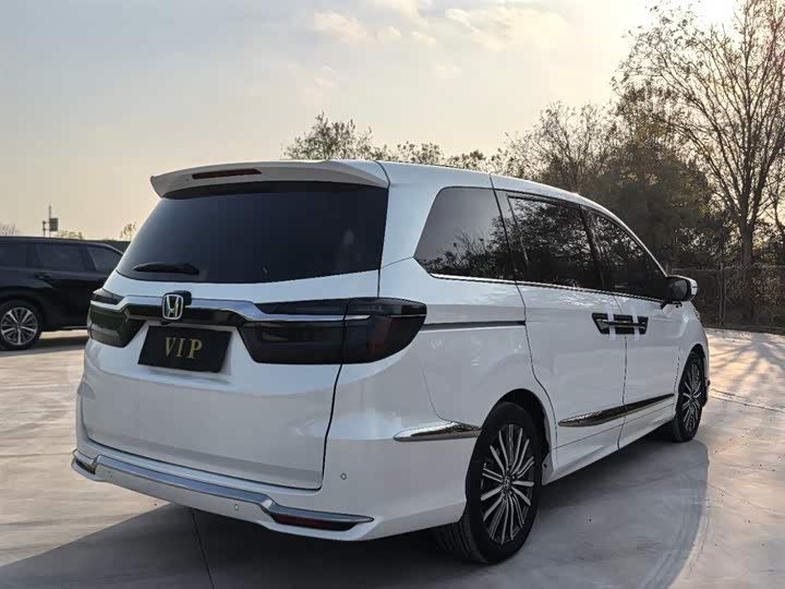 Фото 4 - Honda Elysion