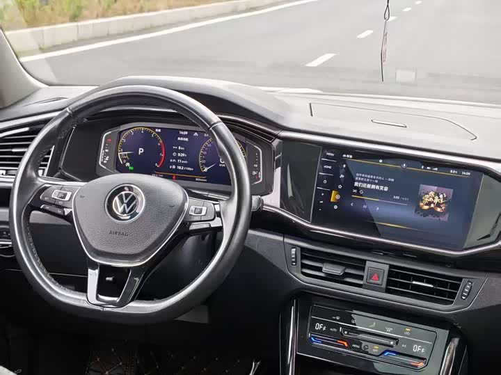 Фото 8 - Volkswagen Tayron