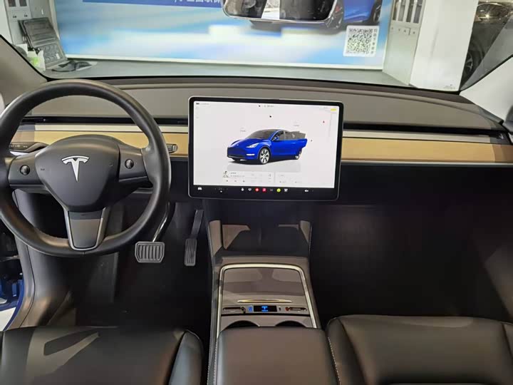 Фото 8 - Tesla Model Y