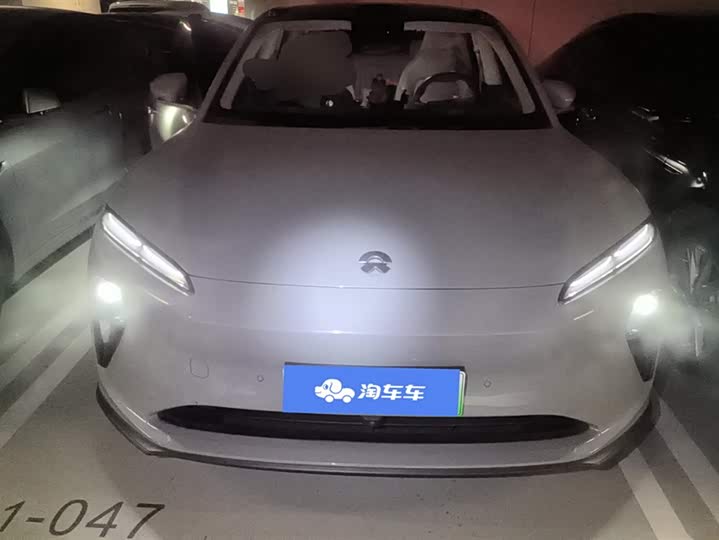 Фото 2 - Nio ET5