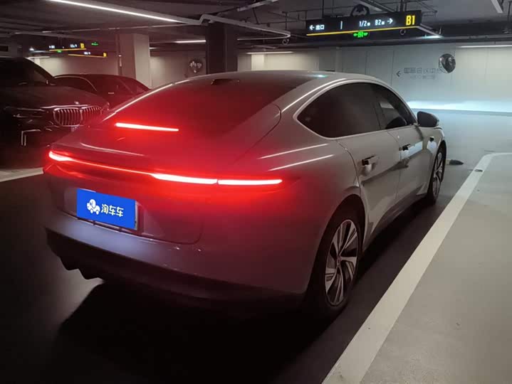 Фото 3 - Nio ET5