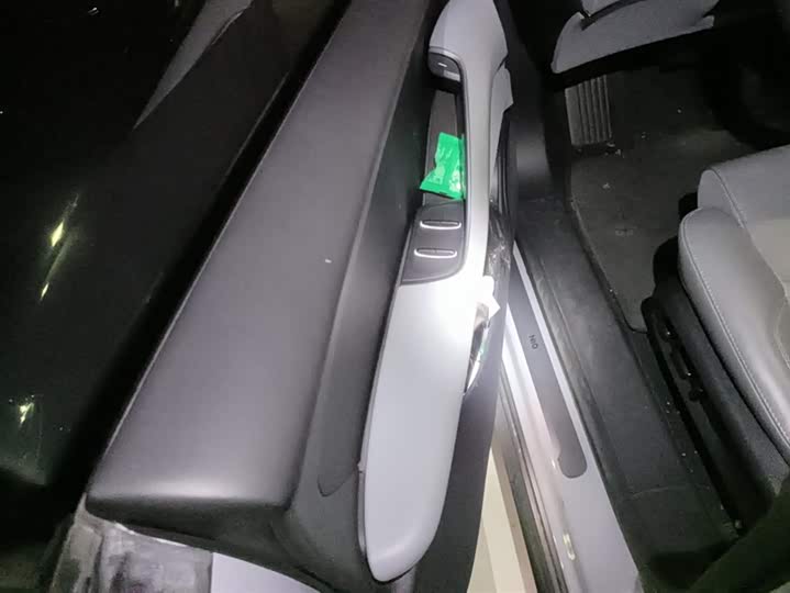 Фото 7 - Nio ET5