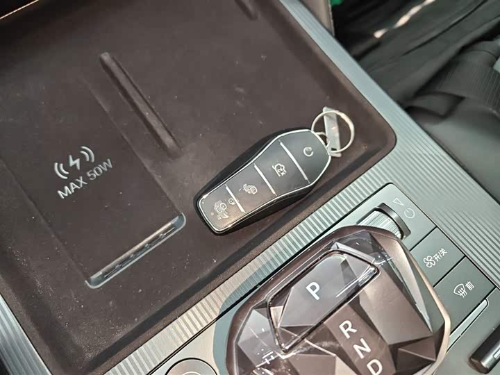 Фото 9 - BYD Song L DM-i Hybrid