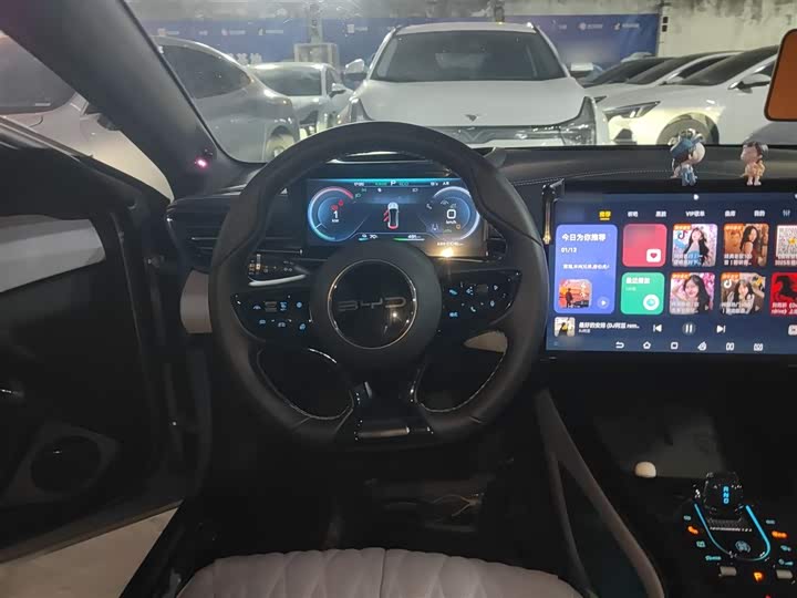 Фото 3 - BYD Seal