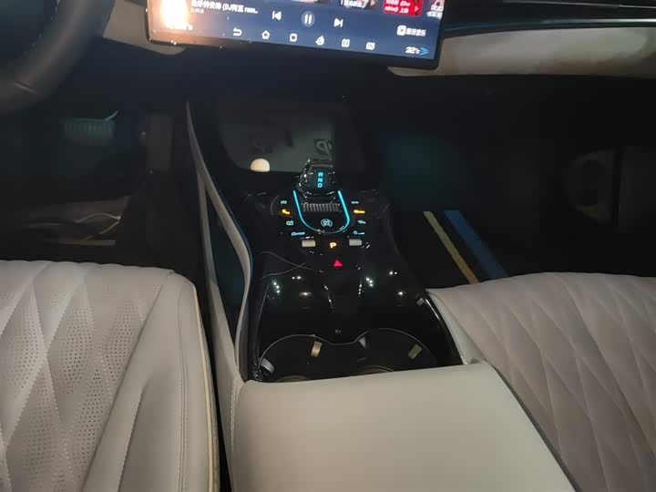 Фото 6 - BYD Seal