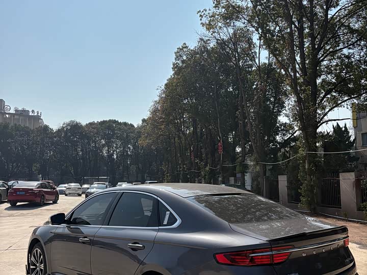 Фото 5 - Geely Preface