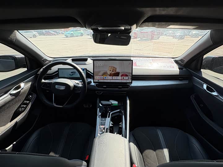 Фото 9 - Geely Preface