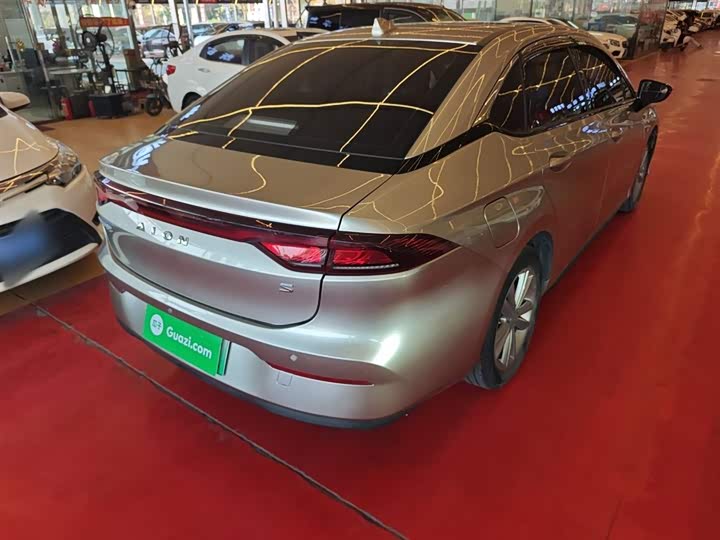 Фото 7 - GAC Aion S