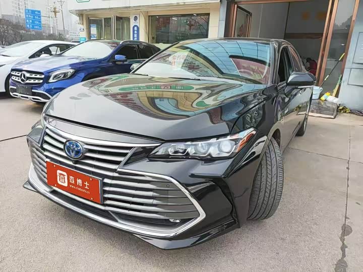 Фото 1 - Toyota Avalon