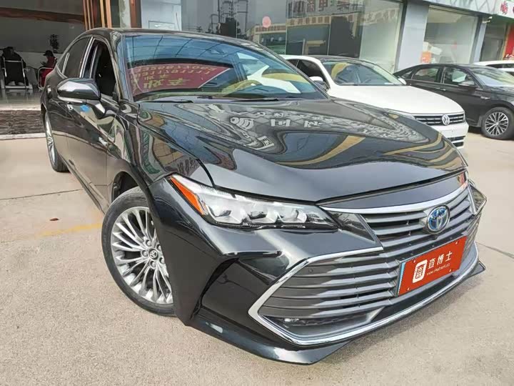 Фото 2 - Toyota Avalon