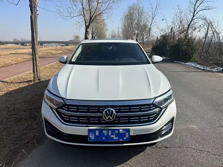 Фото 2 - Volkswagen Sagitar L