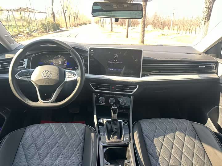 Фото 5 - Volkswagen Sagitar L