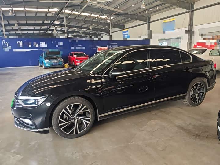 Фото 5 - Volkswagen Magotan