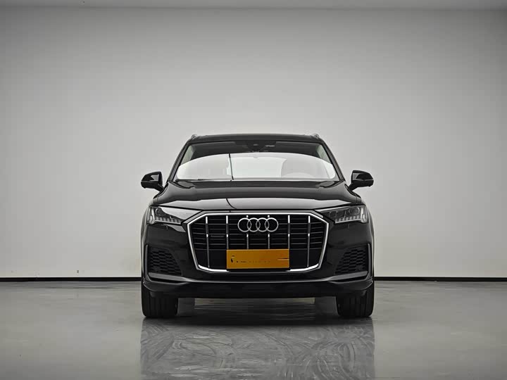 Фото 2 - Audi Q7