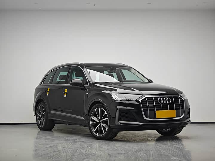Фото 3 - Audi Q7