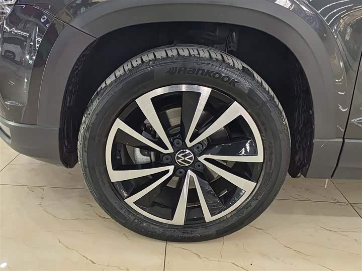 Фото 8 - Volkswagen Tharu