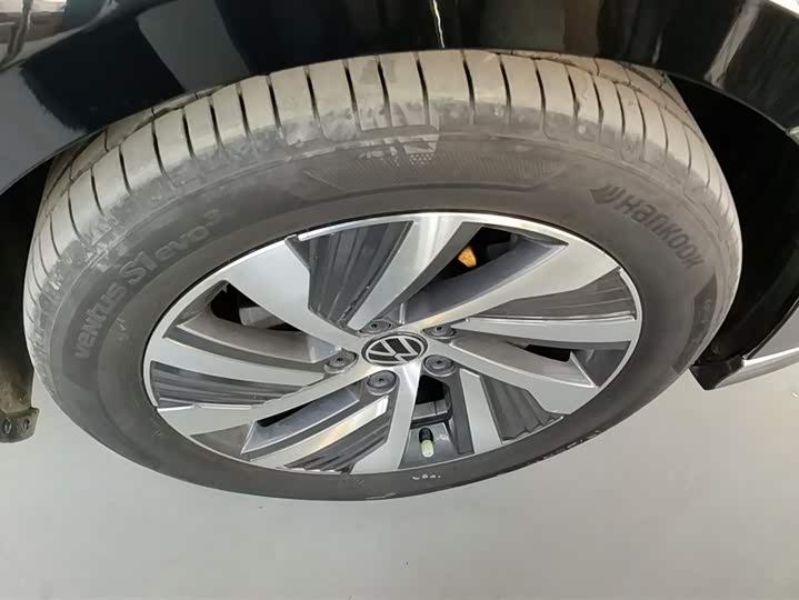 Фото 6 - Volkswagen Magotan GTE Hybrid