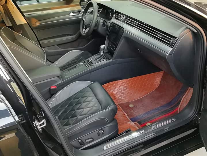 Фото 8 - Volkswagen Magotan GTE Hybrid