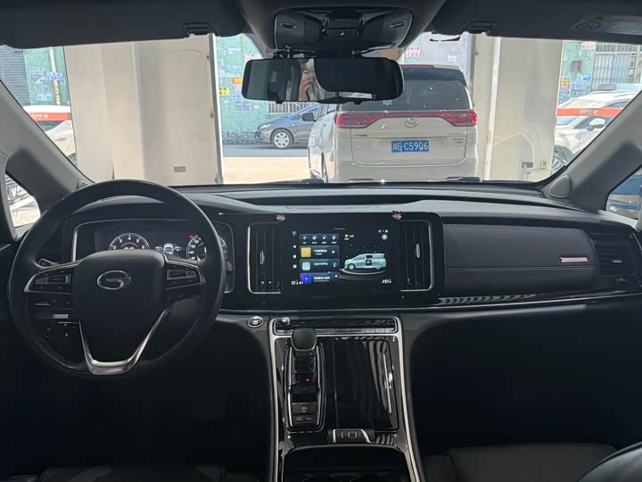 Фото 7 - GAC Trumpchi M8