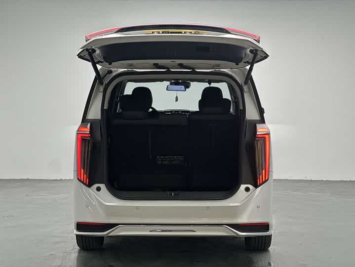 Фото 7 - GAC Trumpchi M8