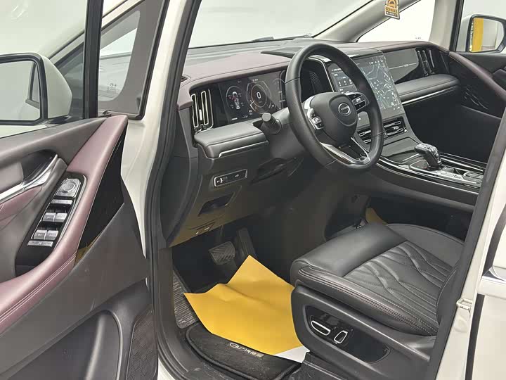 Фото 9 - GAC Trumpchi M8