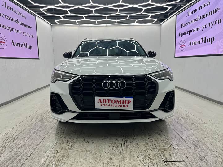 Фото 2 - Audi Q3