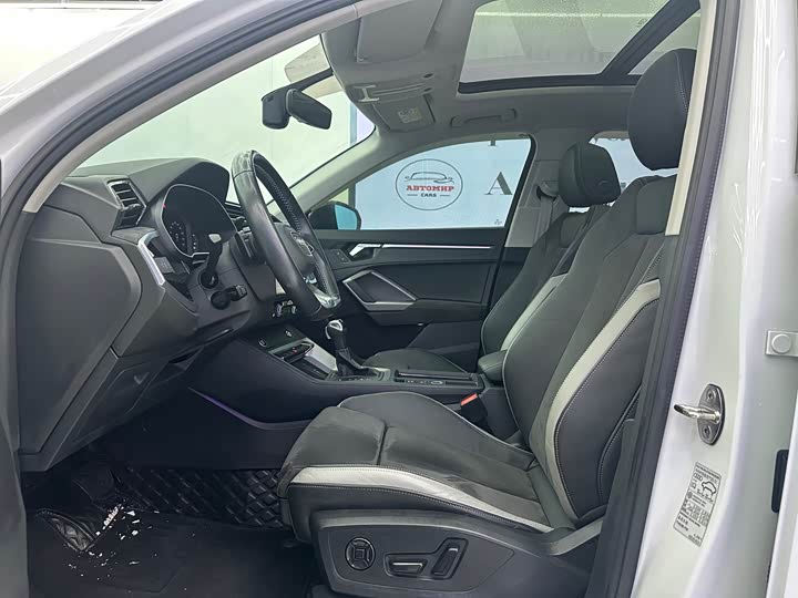 Фото 4 - Audi Q3