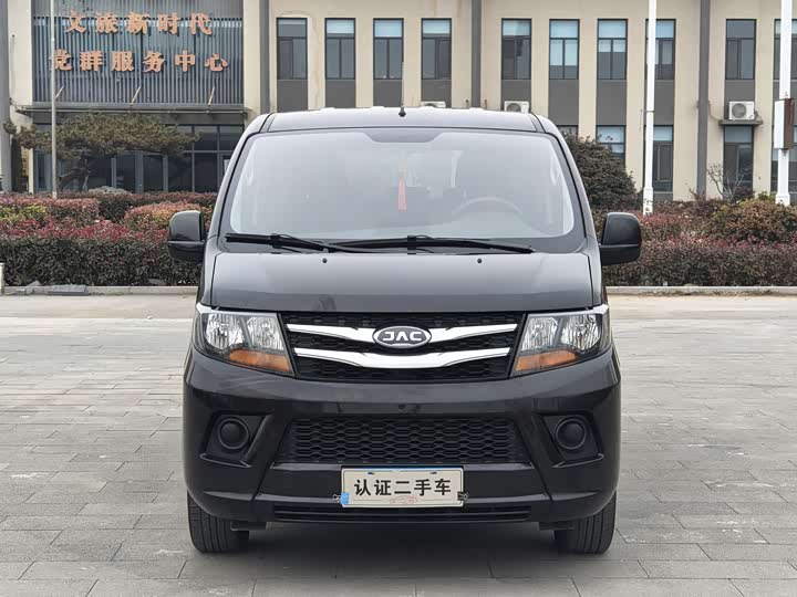 Фото 2 - JAC Refine M3