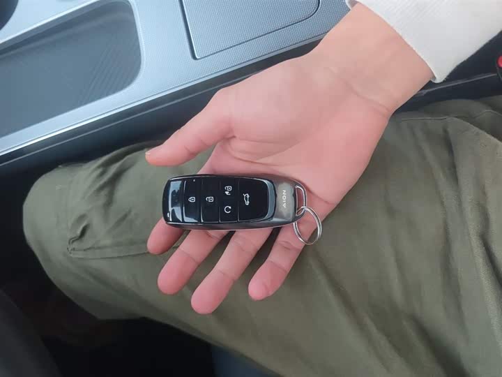 Фото 9 - GAC Aion Y