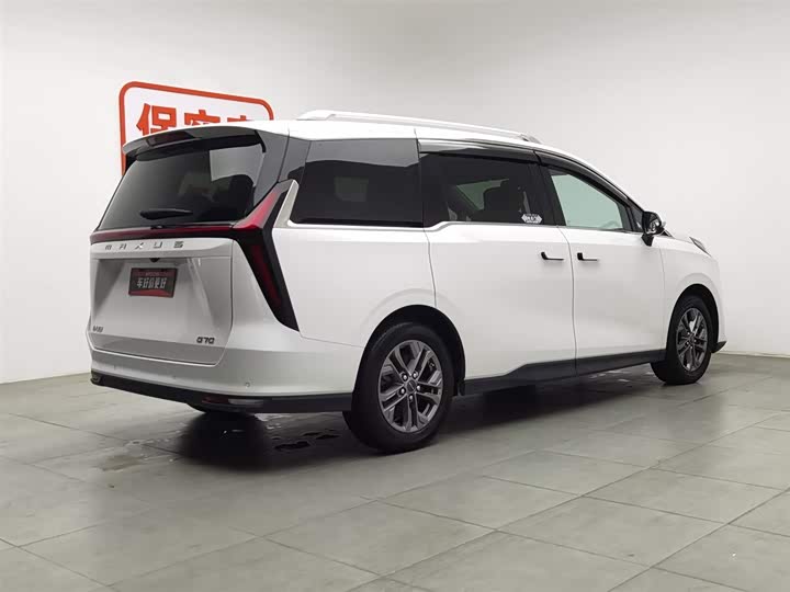 Фото 2 - Maxus G70