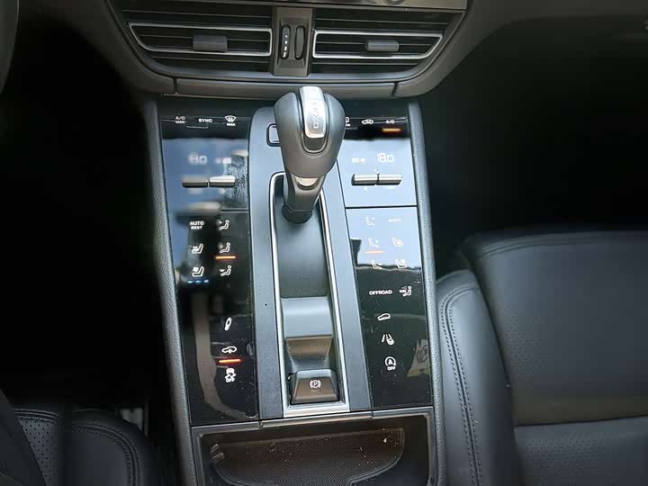 Фото 5 - Porsche Macan