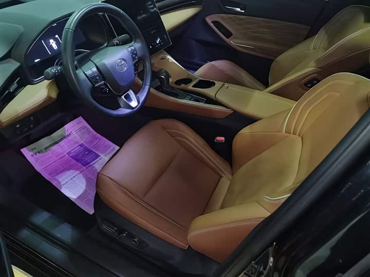 Фото 6 - Toyota Avalon