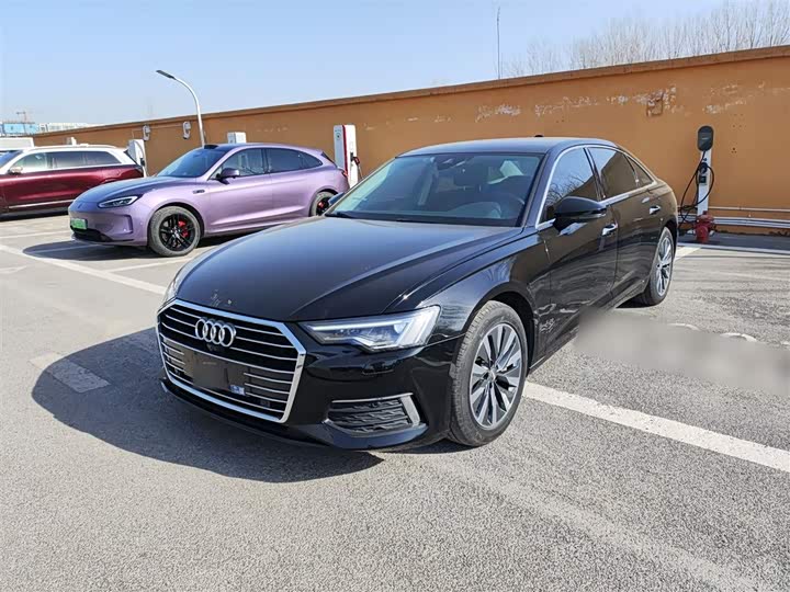Фото 1 - Audi A6L