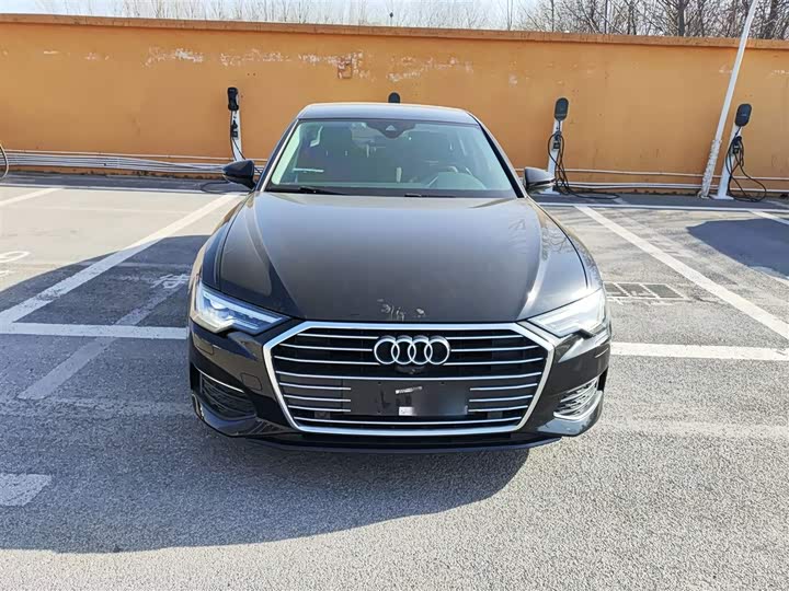 Фото 3 - Audi A6L