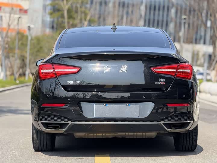 Фото 8 - Hongqi H5