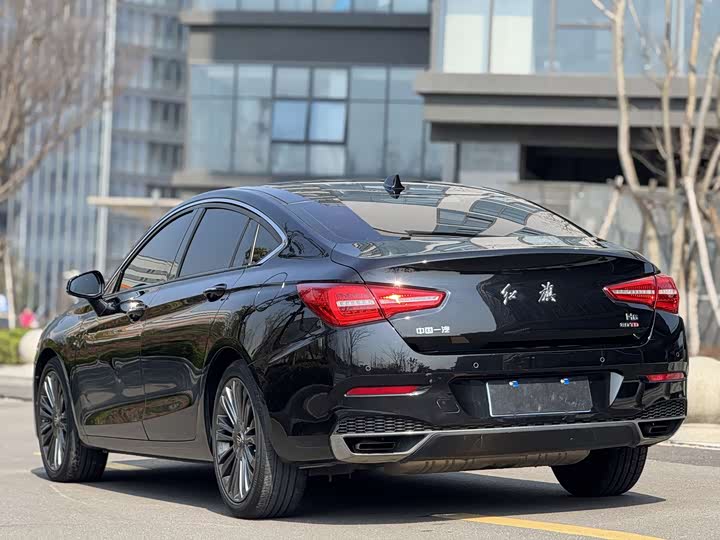 Фото 9 - Hongqi H5