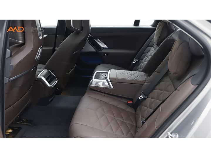 Фото 7 - BMW 7 Series