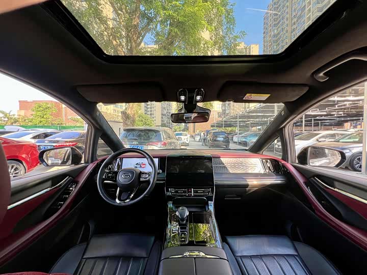 Фото 4 - GAC Trumpchi M8